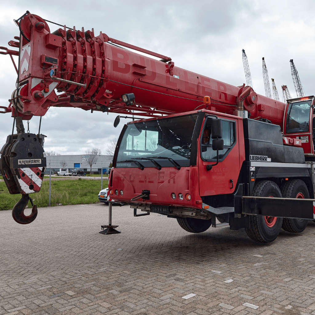 Liebherr LTM1070 crane inspection