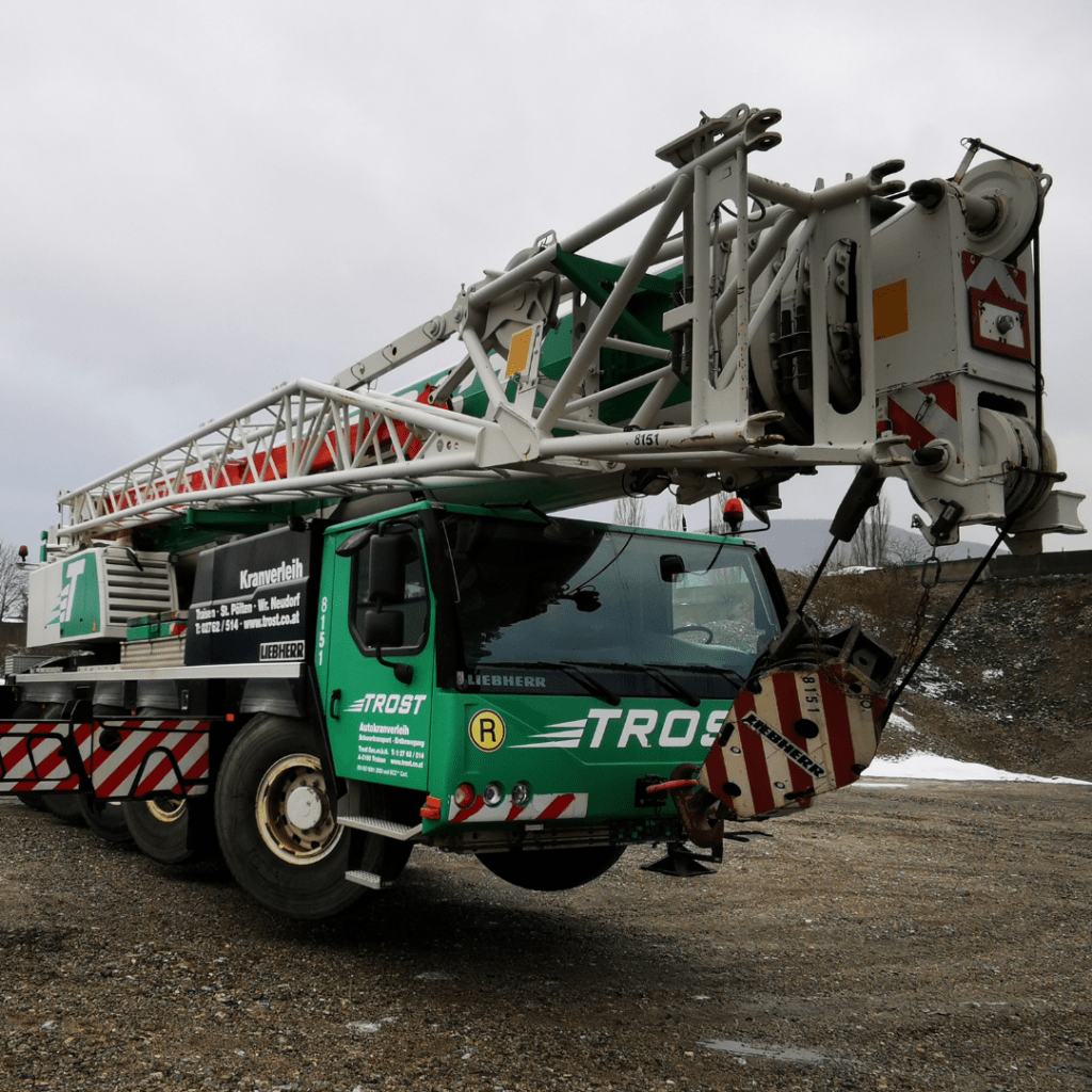 Liebherr crane